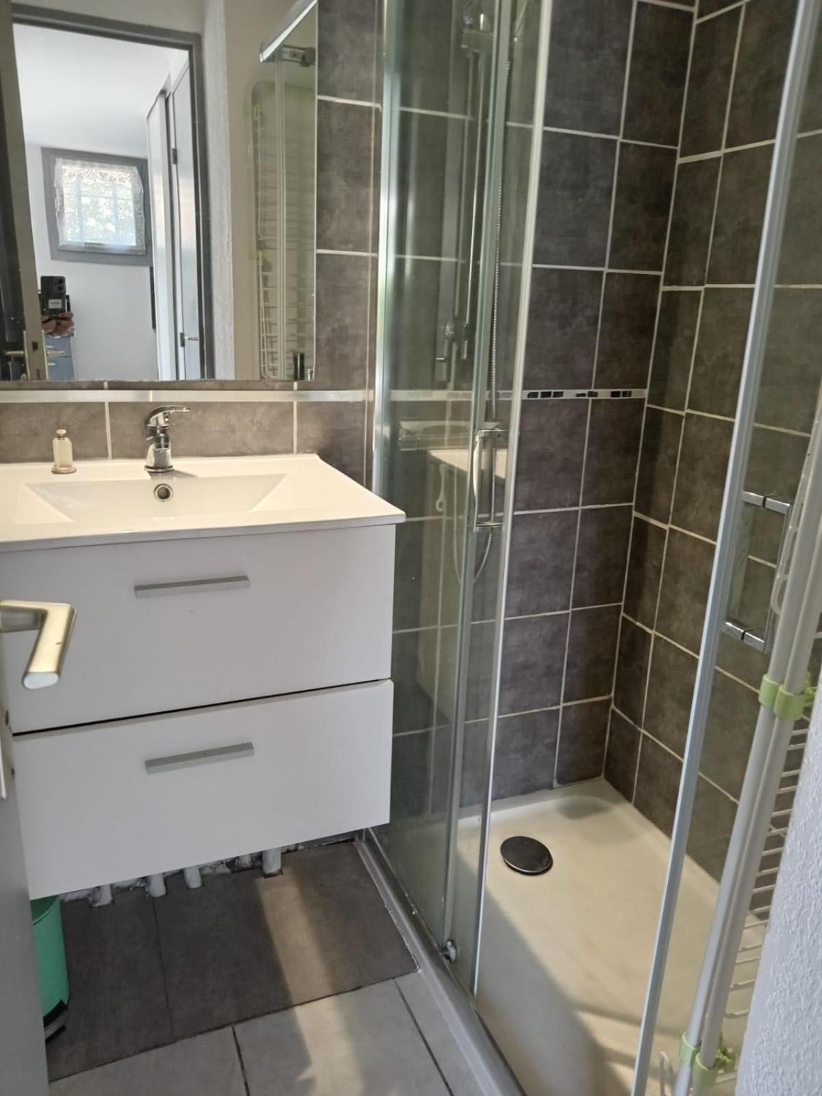 Maison Avec Terrasse Et Piscine Dans Residence A 6Min De La Plage Saintes-Marie-la-Mer Buitenkant foto