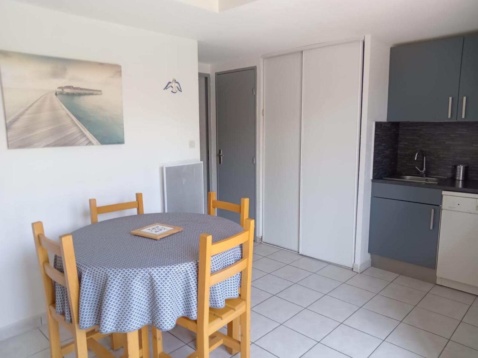 Maison Avec Terrasse Et Piscine Dans Residence A 6Min De La Plage Saintes-Marie-la-Mer Buitenkant foto