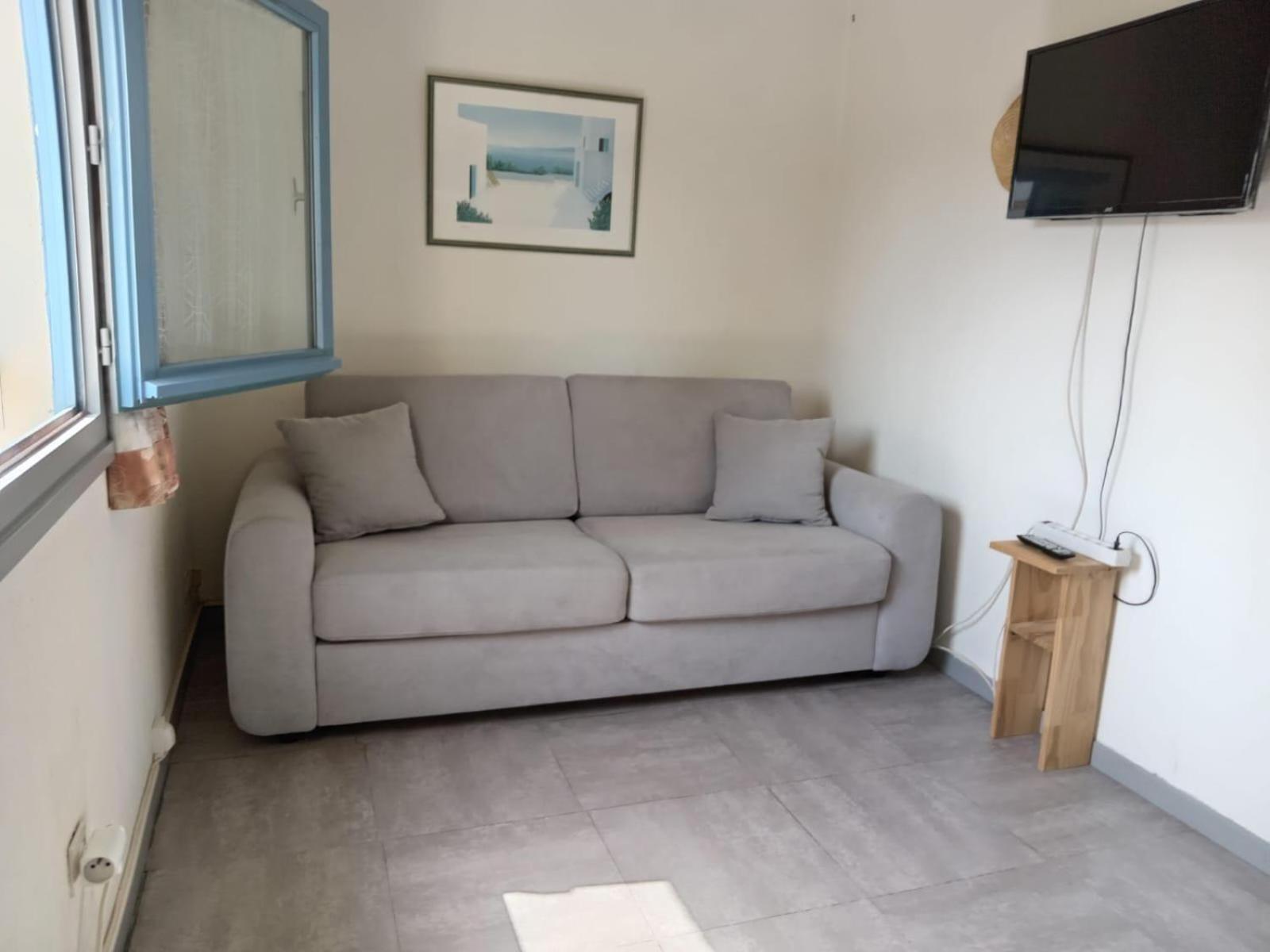 Maison Avec Terrasse Et Piscine Dans Residence A 6Min De La Plage Saintes-Marie-la-Mer Buitenkant foto